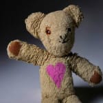 bear waving hand